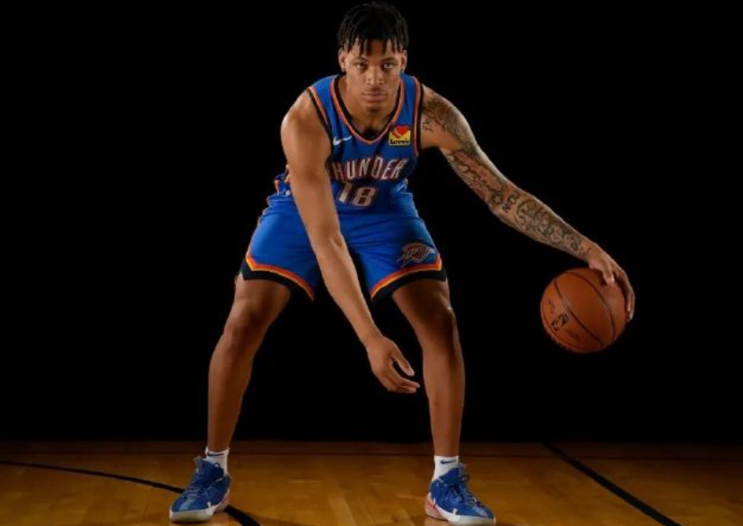 正式签约雷霆悍将!CBA引援激烈,首秀就是德比大战