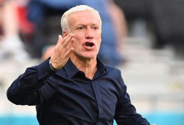 德尚留任但续约搁置,后勤总管背锅,齐达内2022见?