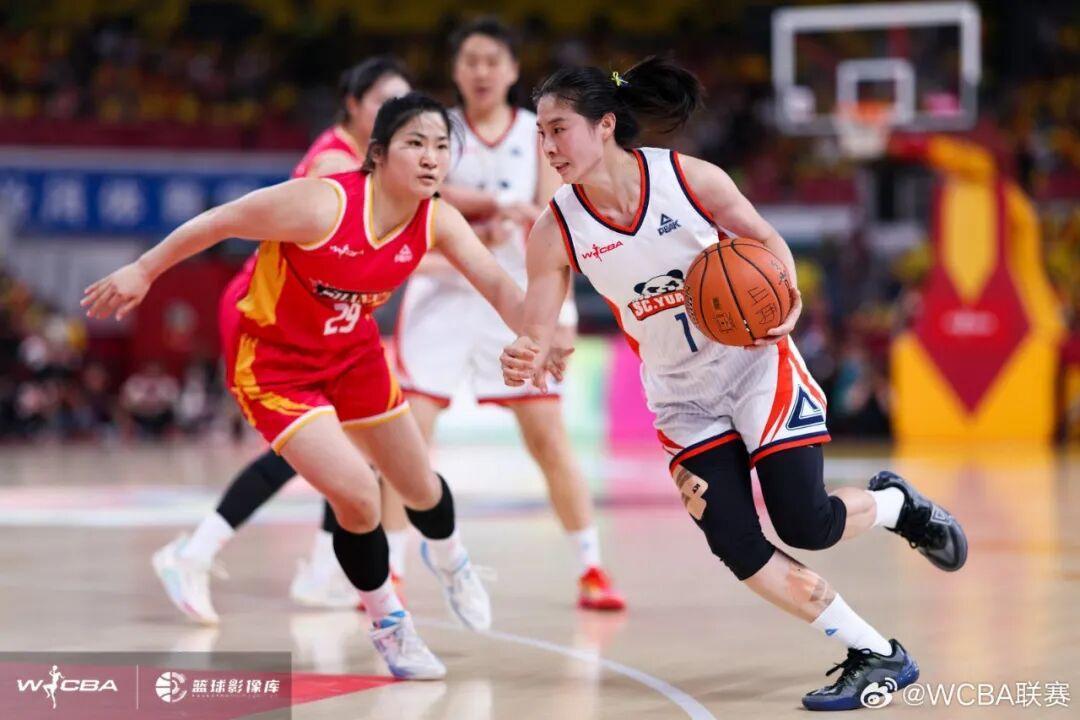 182体育平台-3:2力克山西队！四川女篮夺冠！