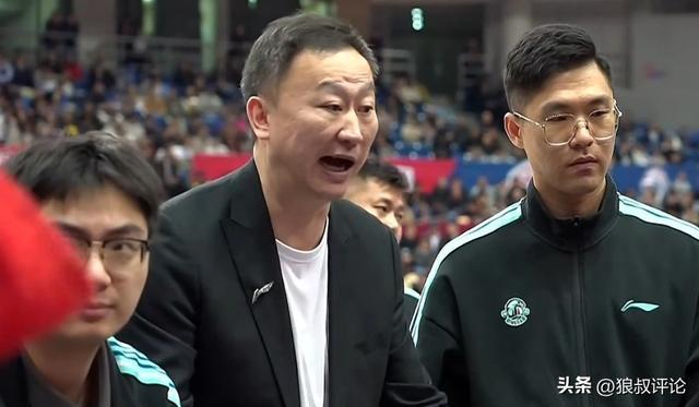 182体育-刘维伟：韦瑟斯庞总是情绪这么大 天天哄是一件特别累的事情